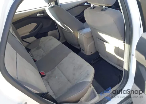 2014 Ford Focus Se z USA, uszkodzony, nr VIN 1FADP3F22EL119588